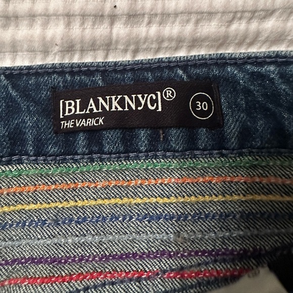 BlankNYC The Varick Kick Flare - NWT - Size 30 - Picture 12 of 15